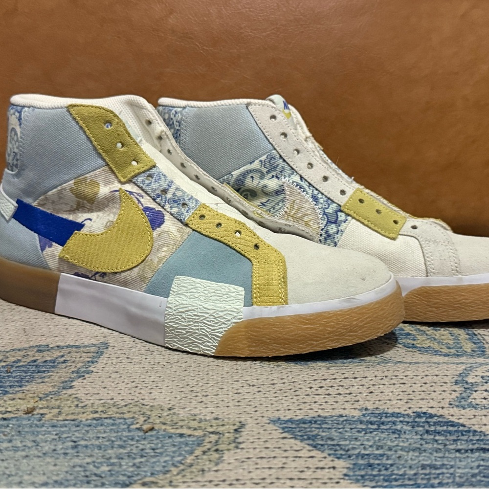 Nike SB White and Yellow Sneakers men’s 8, women’s 10